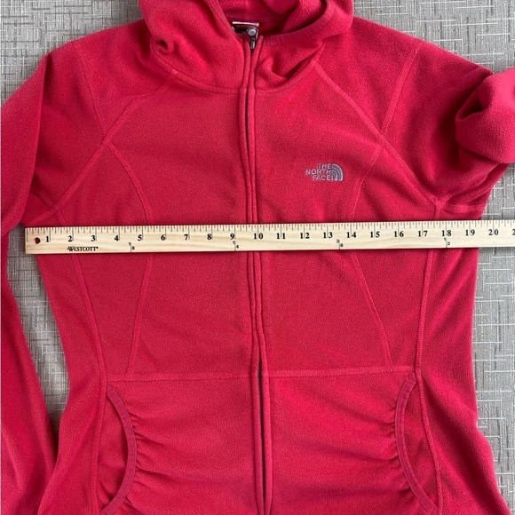 The North Face Women's Red Fleece Hoodie - Picture 5 of 11